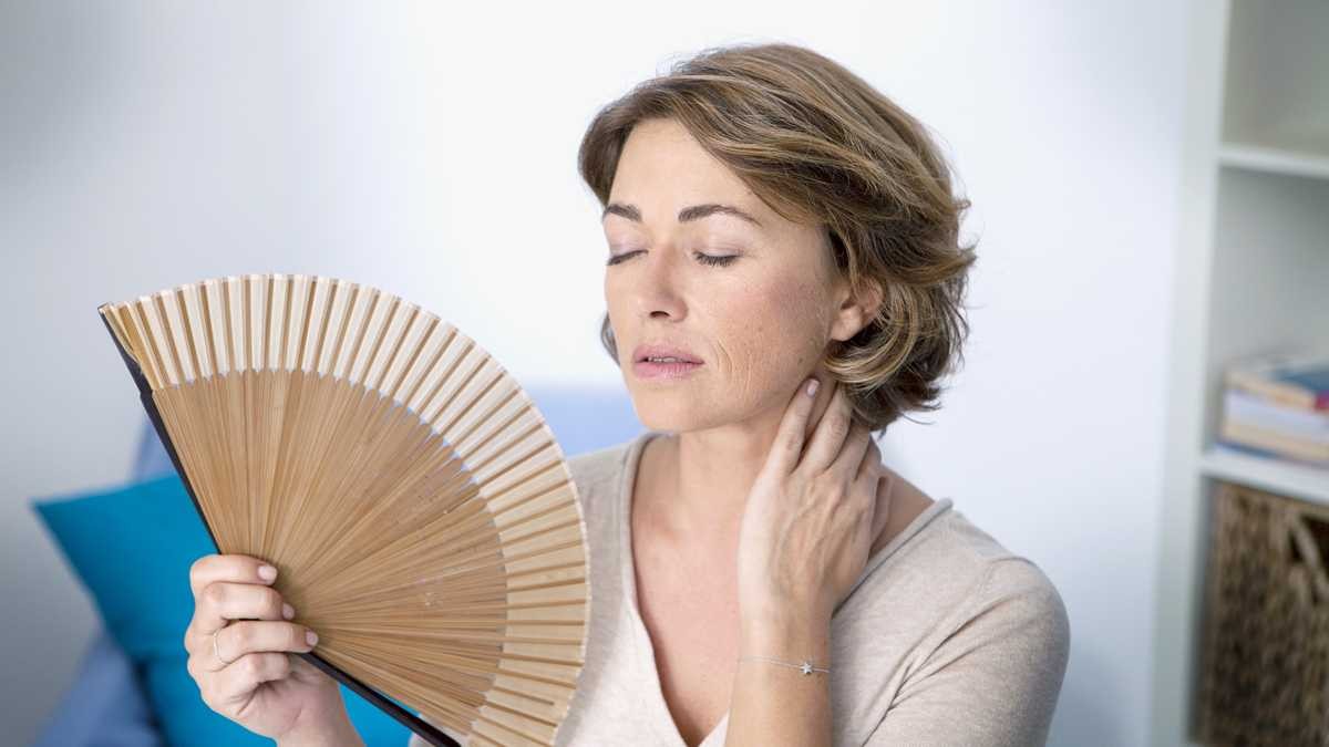 Ondas de calor da menopausa podem ser tratadas com acupuntura